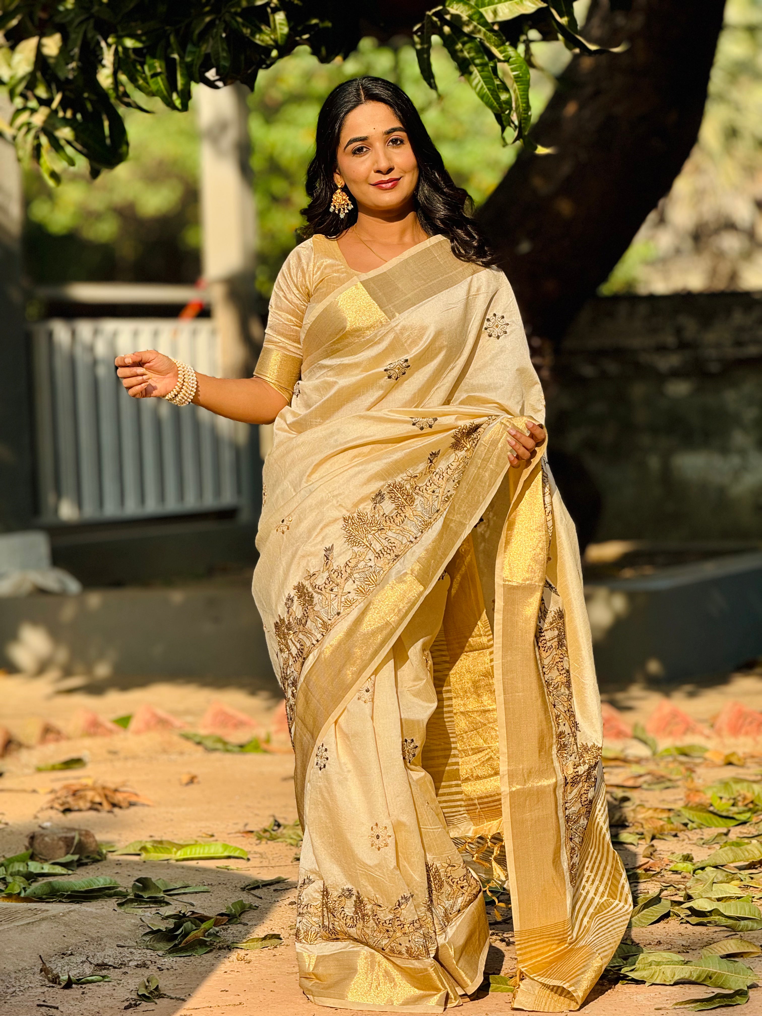 Royal Gleam Banarasi  Saree
