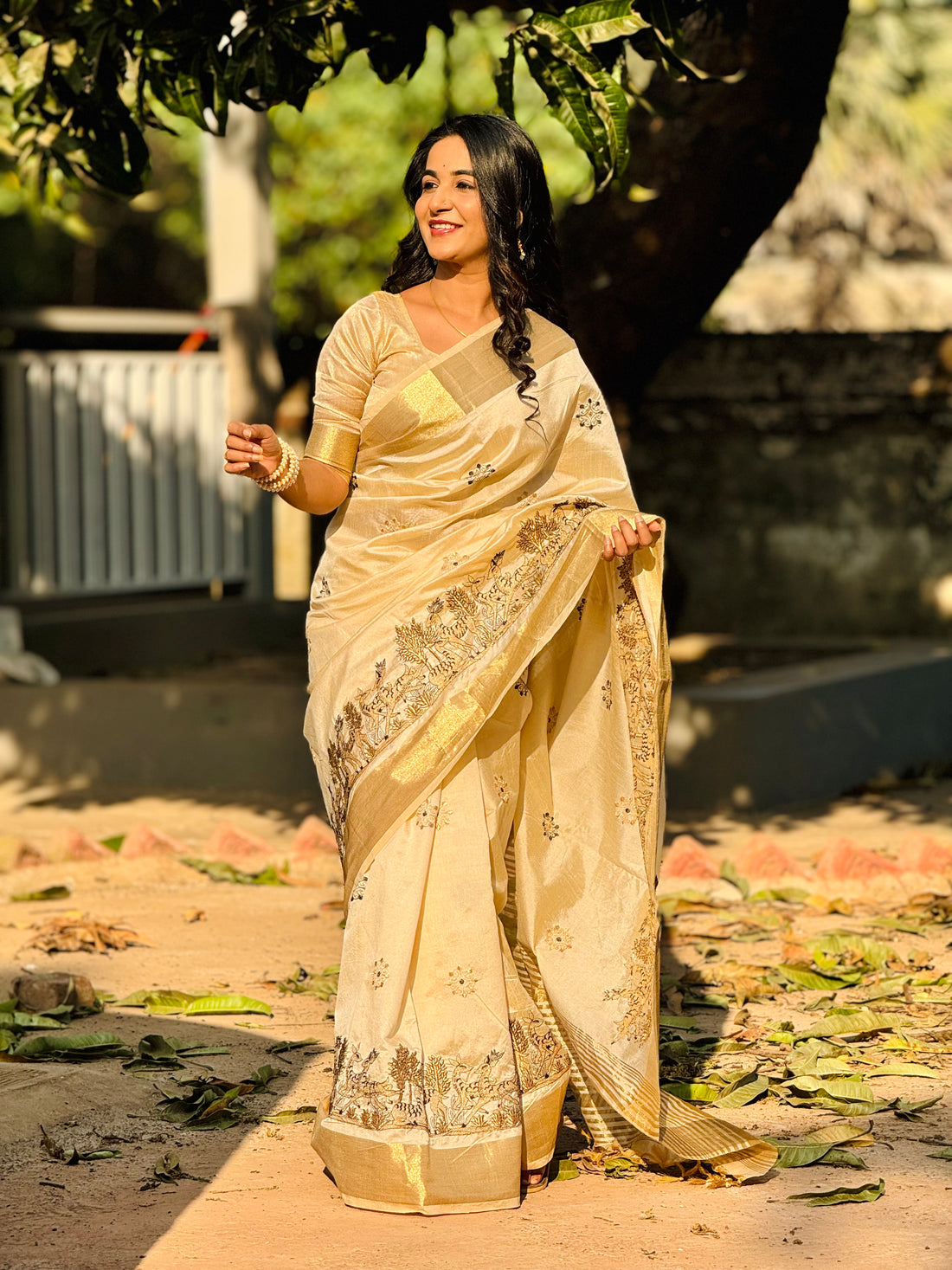 Royal Gleam Banarasi  Saree