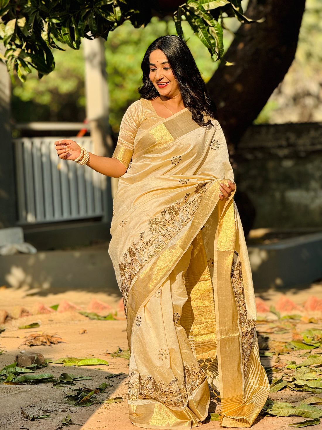 Royal Gleam Banarasi  Saree