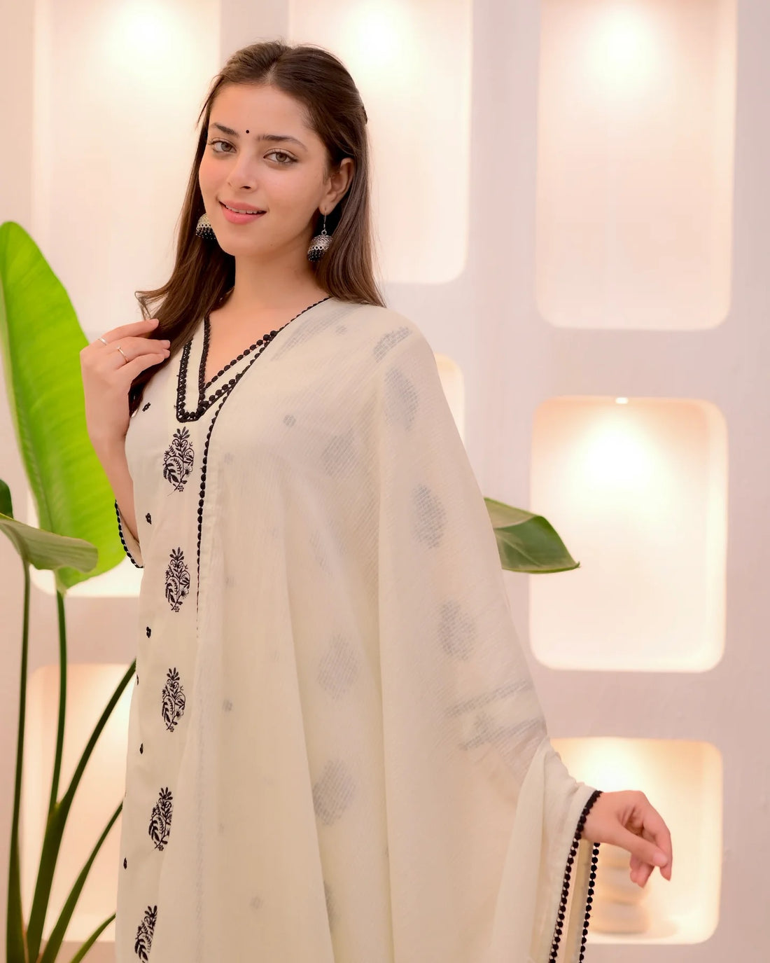 Elegant Cream Embroidered Kurti Pant Set with Dupatta