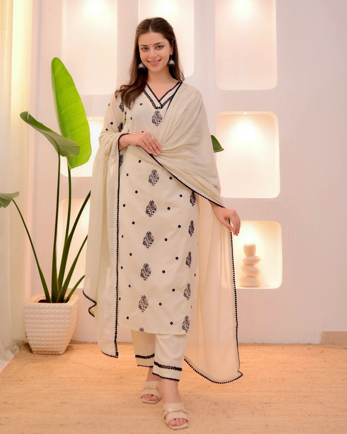 Elegant Cream Embroidered Kurti Pant Set with Dupatta