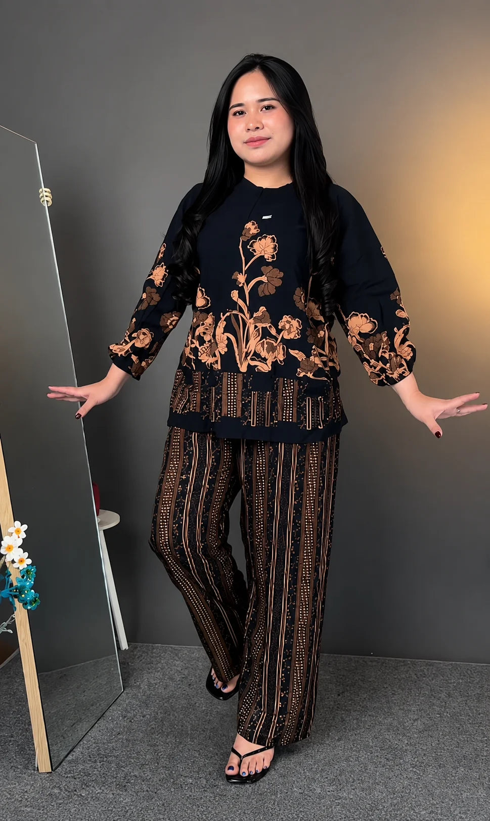 Black Floral Printed 2-Piece Co-Ord Set