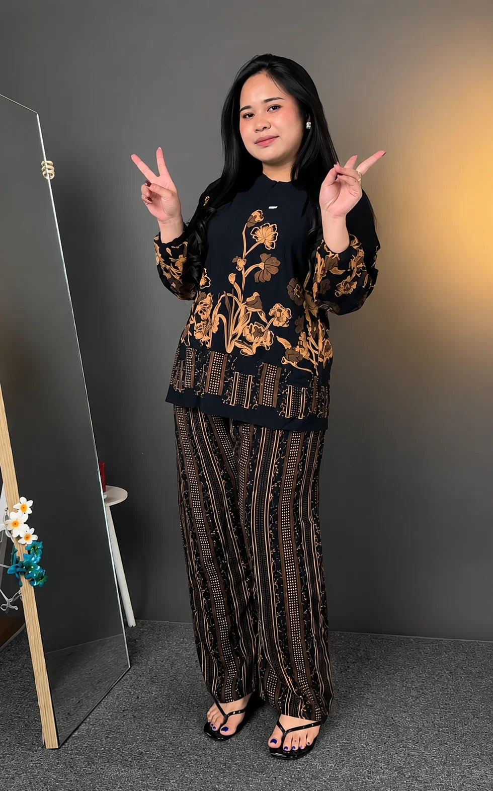 Black Floral Printed 2-Piece Co-Ord Set