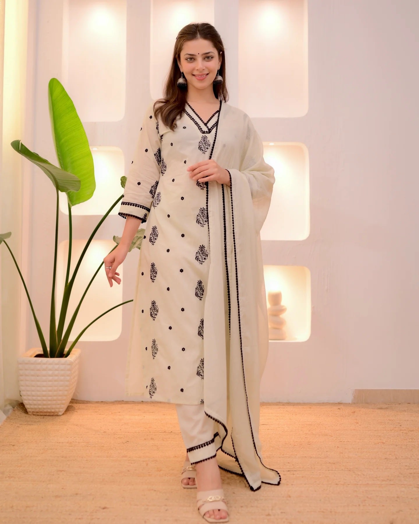 Elegant Cream Embroidered Kurti Pant Set with Dupatta