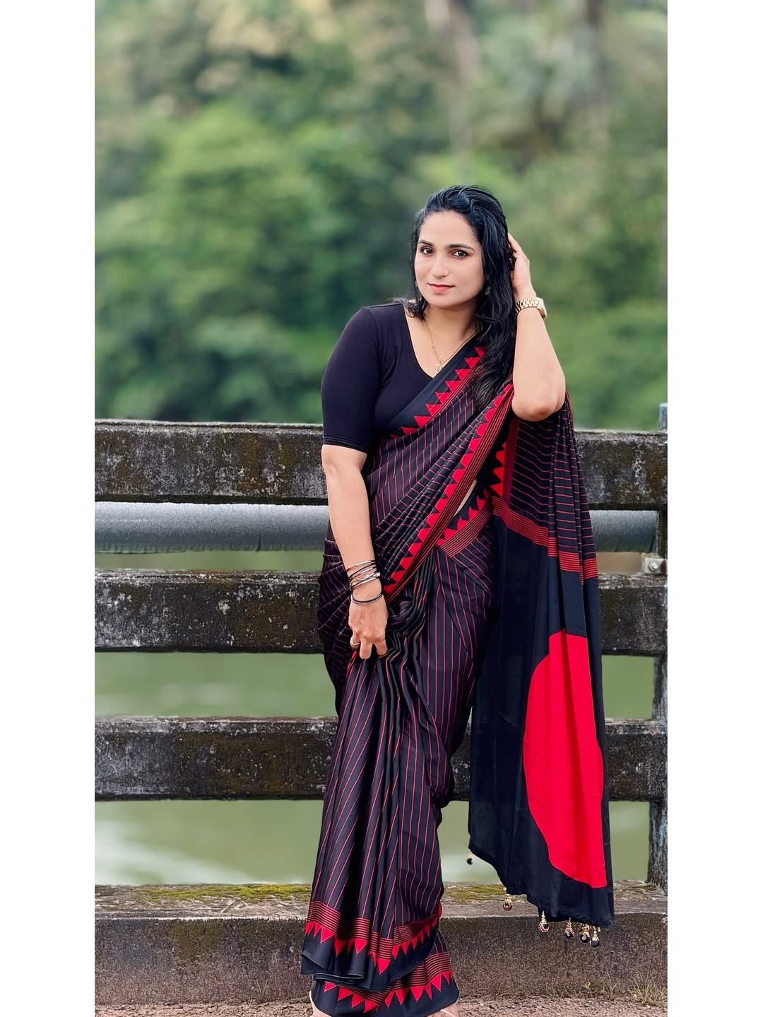 Black Red Striped Saree with Zigzag Border – Elegant Daily Wear