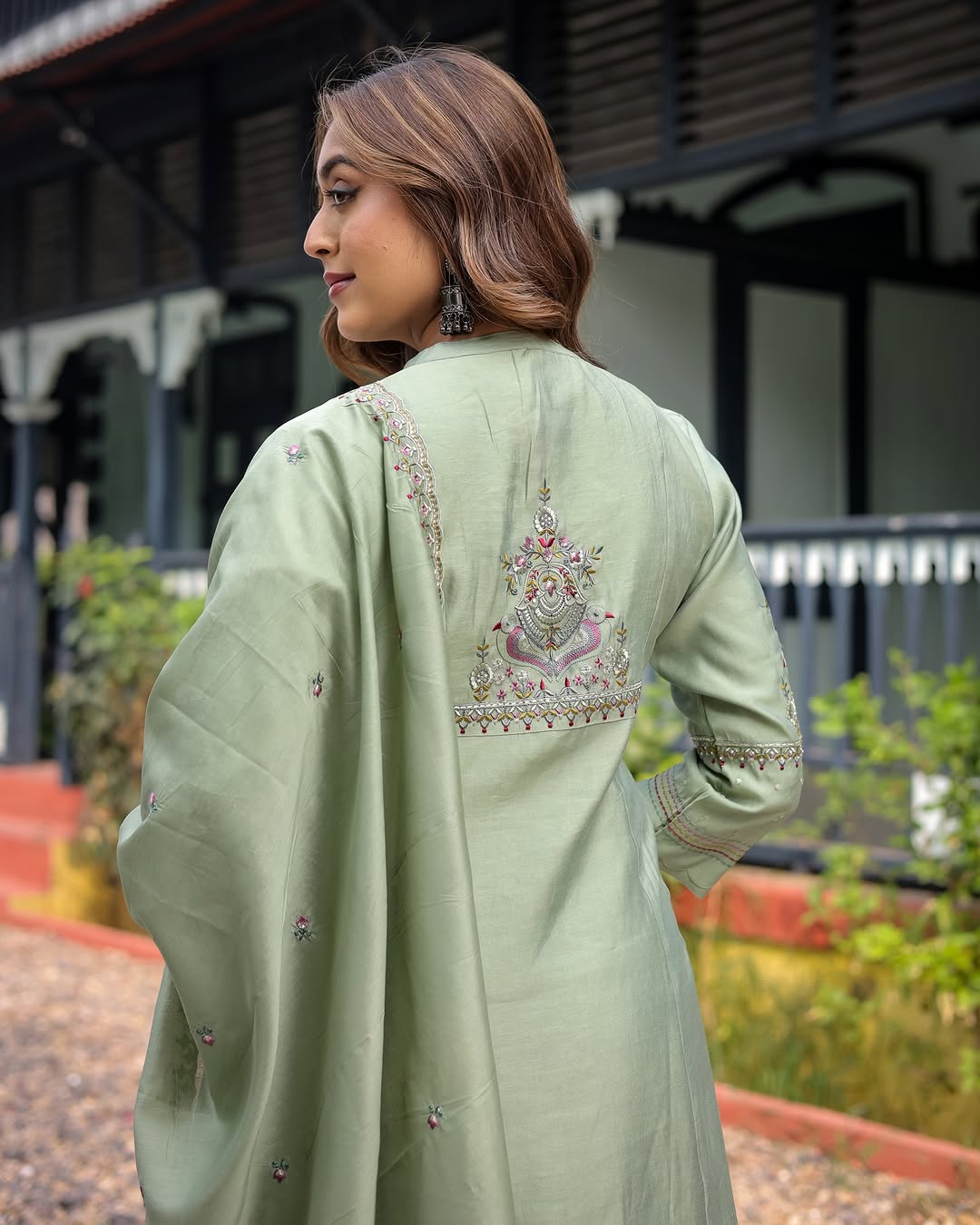 Elegant Pastel Green Embroidered Kurti Pant Set with Dupatta