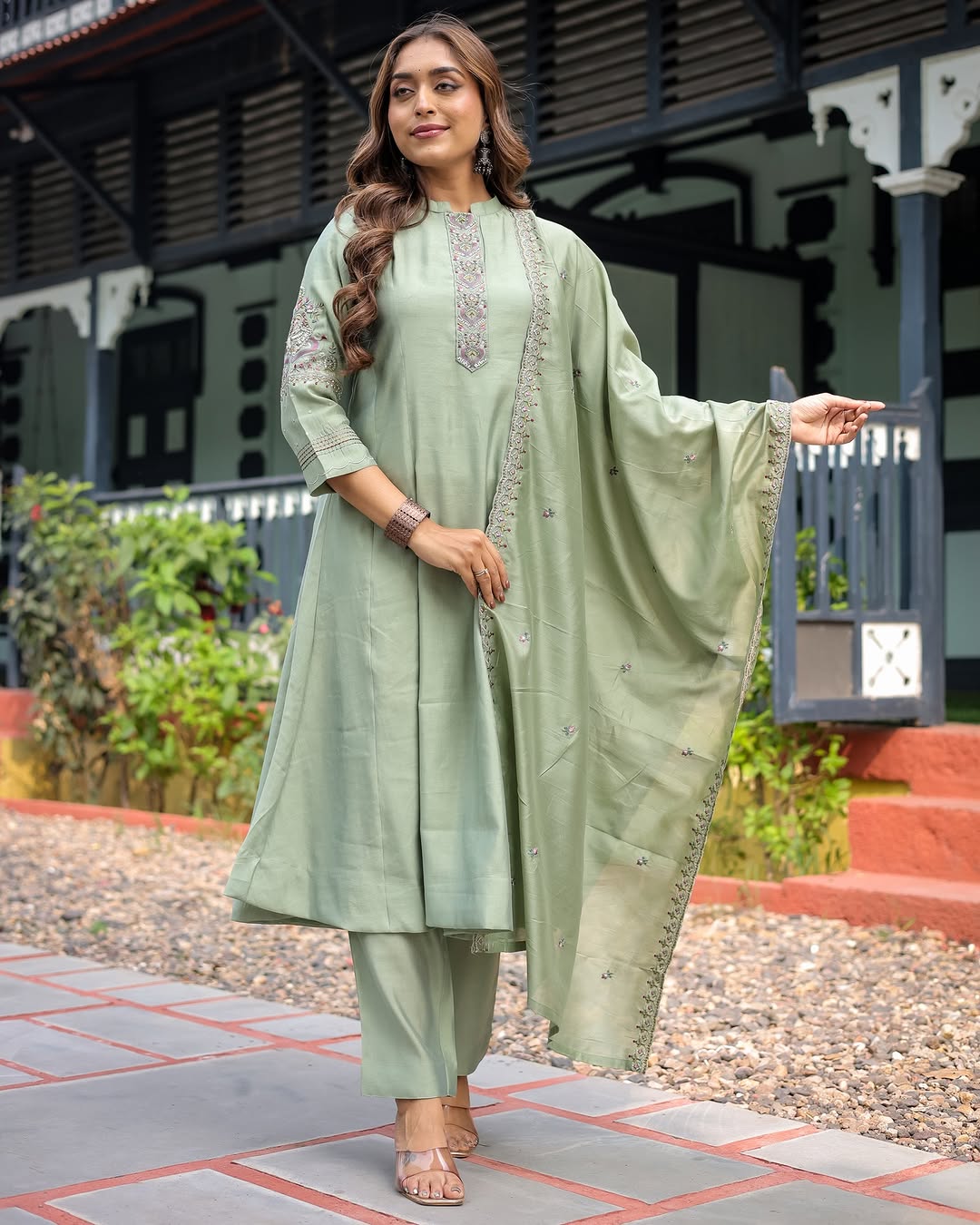 Elegant Pastel Green Embroidered Kurti Pant Set with Dupatta