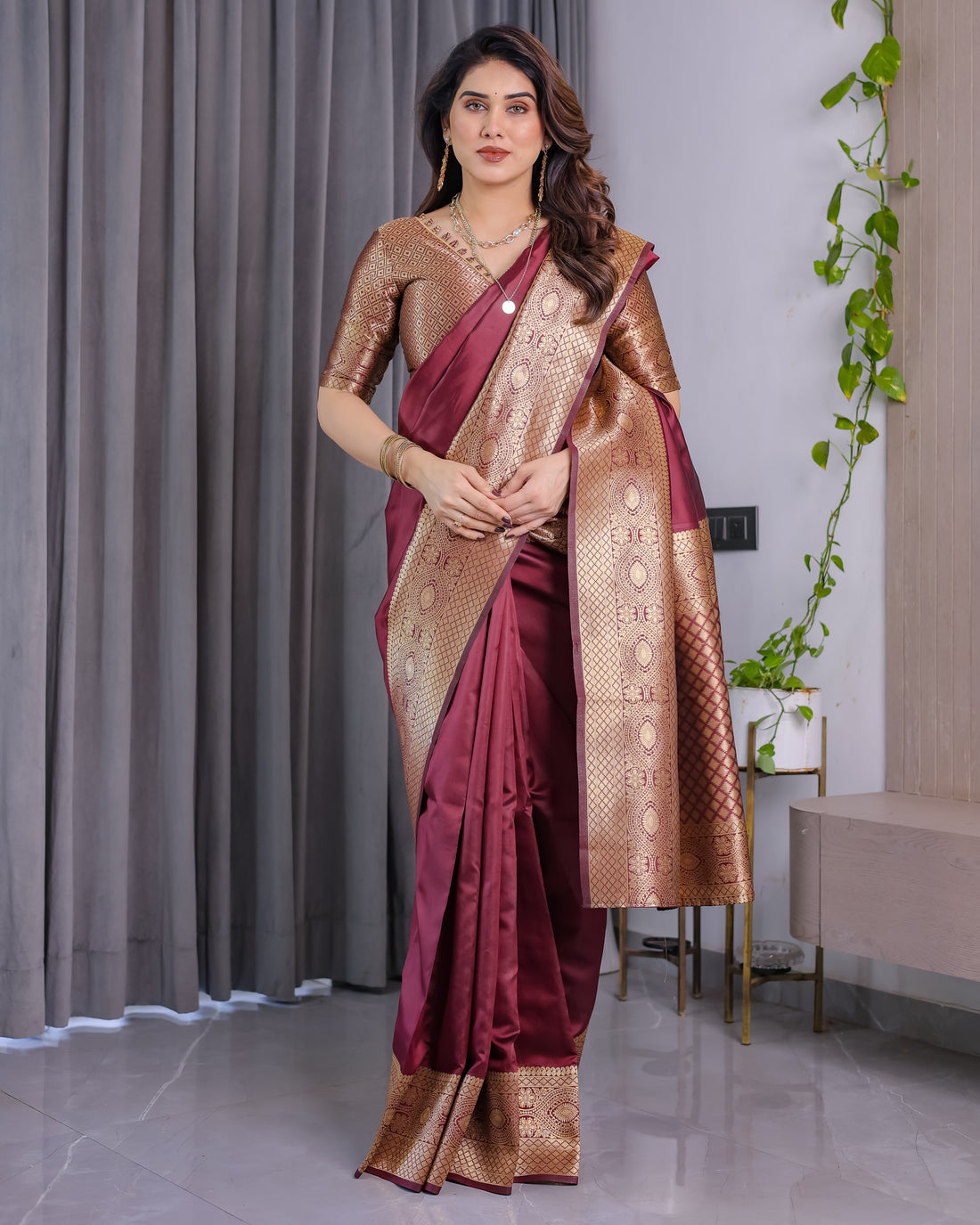 Kanchali Wine Gold Banarasi Look Saree