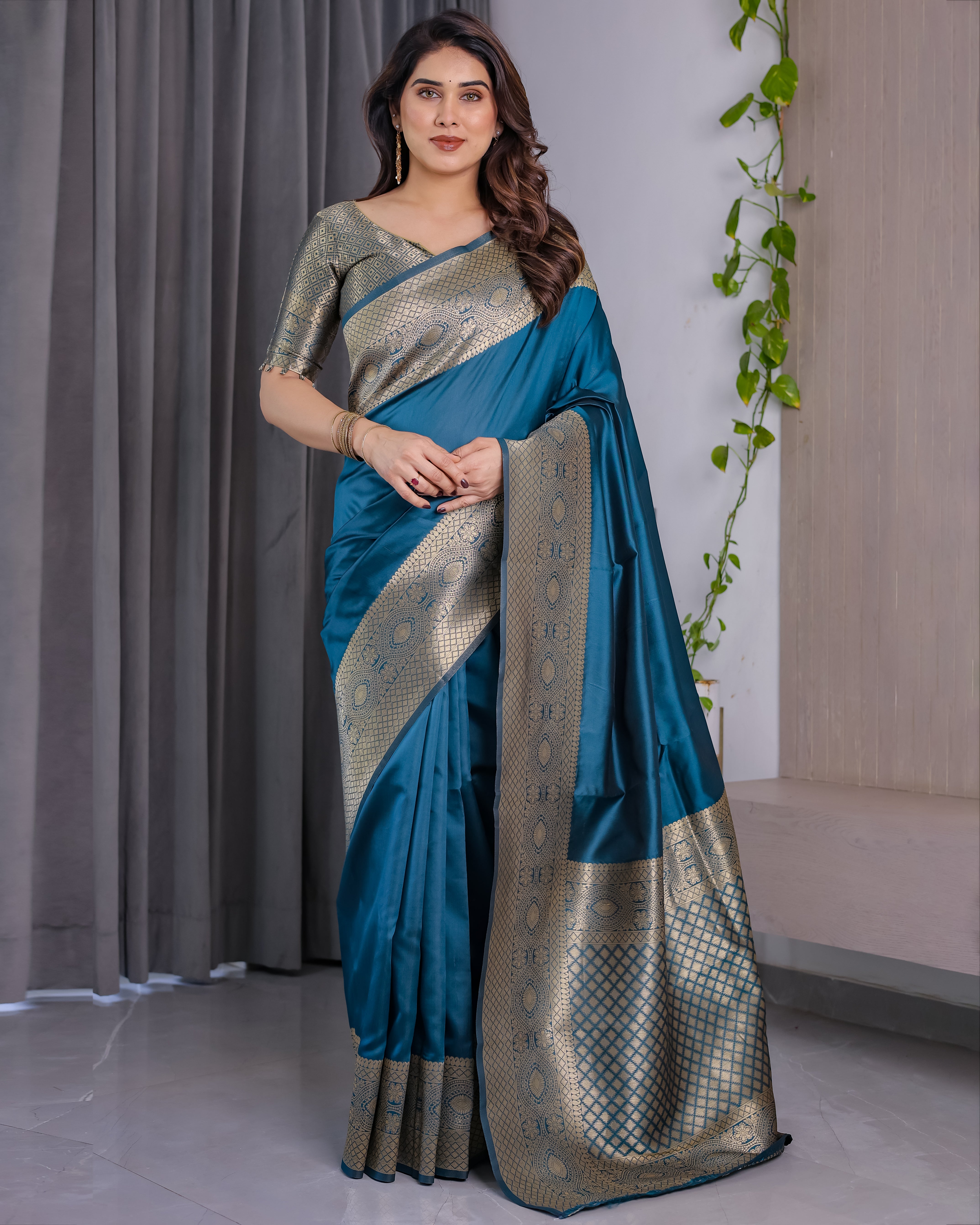 Kashmira Royal Blue Weaving Saree