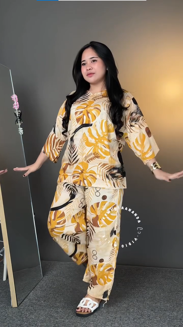 Women’s Tropical Leaf Printed Relaxed Co-Ord Set