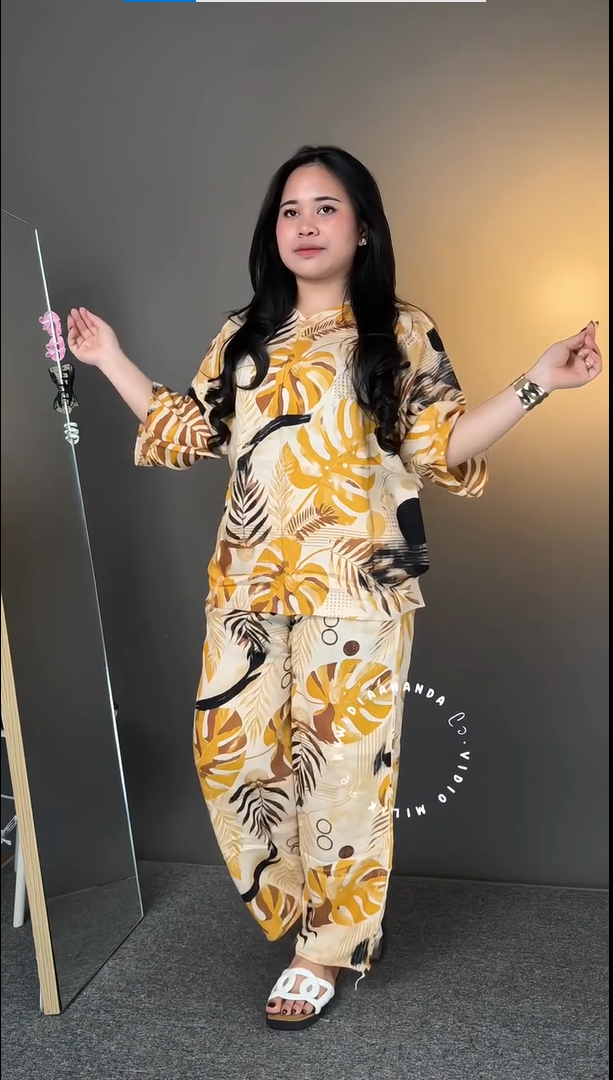 Women’s Tropical Leaf Printed Relaxed Co-Ord Set