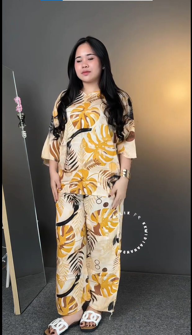Women’s Tropical Leaf Printed Relaxed Co-Ord Set