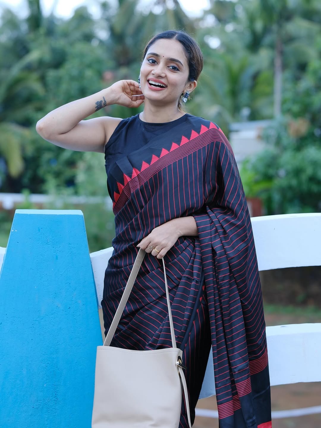 Black Red Striped Saree with Zigzag Border – Elegant Daily Wear