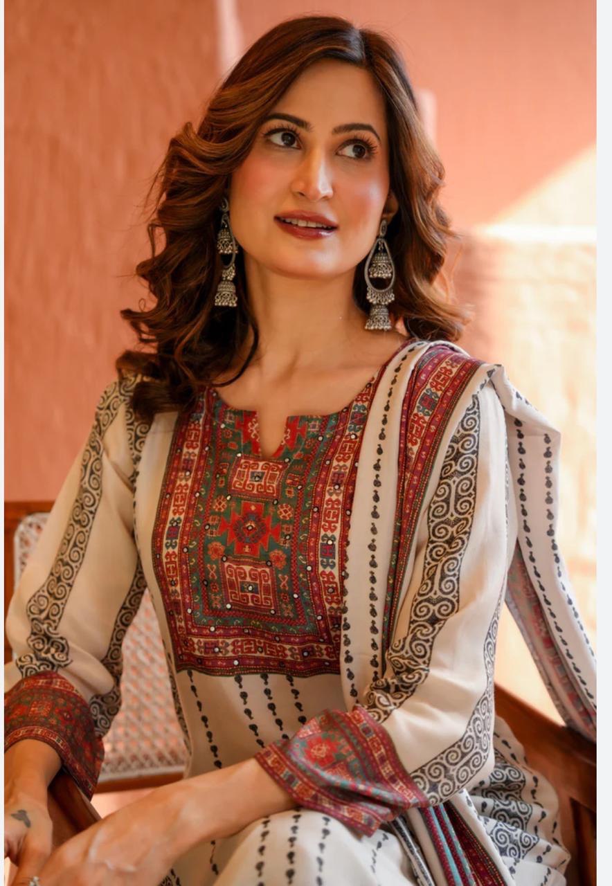 Saanjh Ivory Heritage Printed Kurti with Dupatta