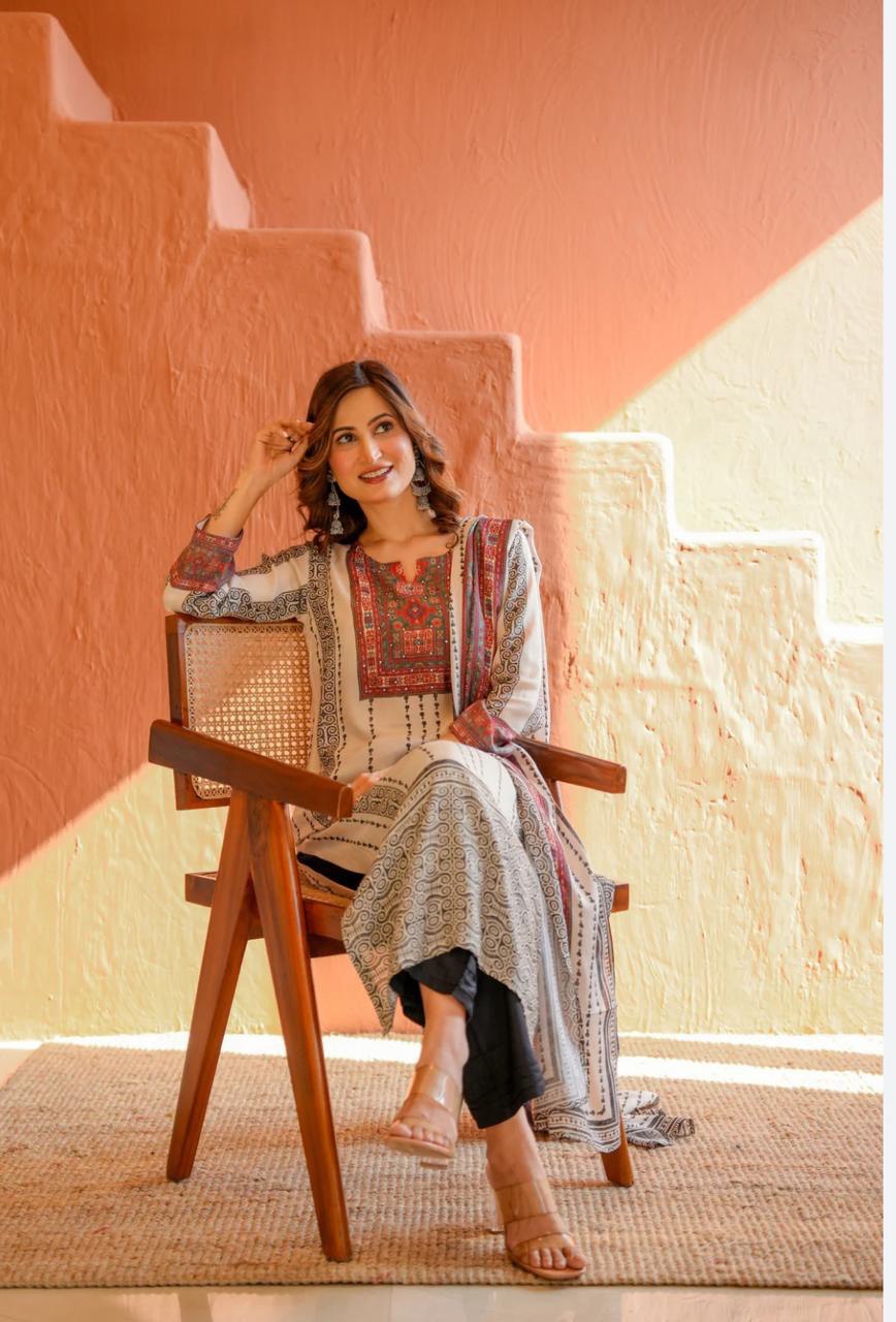 Saanjh Ivory Heritage Printed Kurti with Dupatta