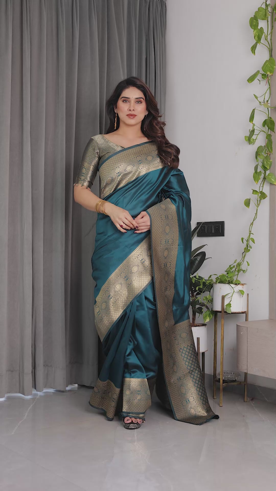 Kashmira Royal Blue Weaving Saree